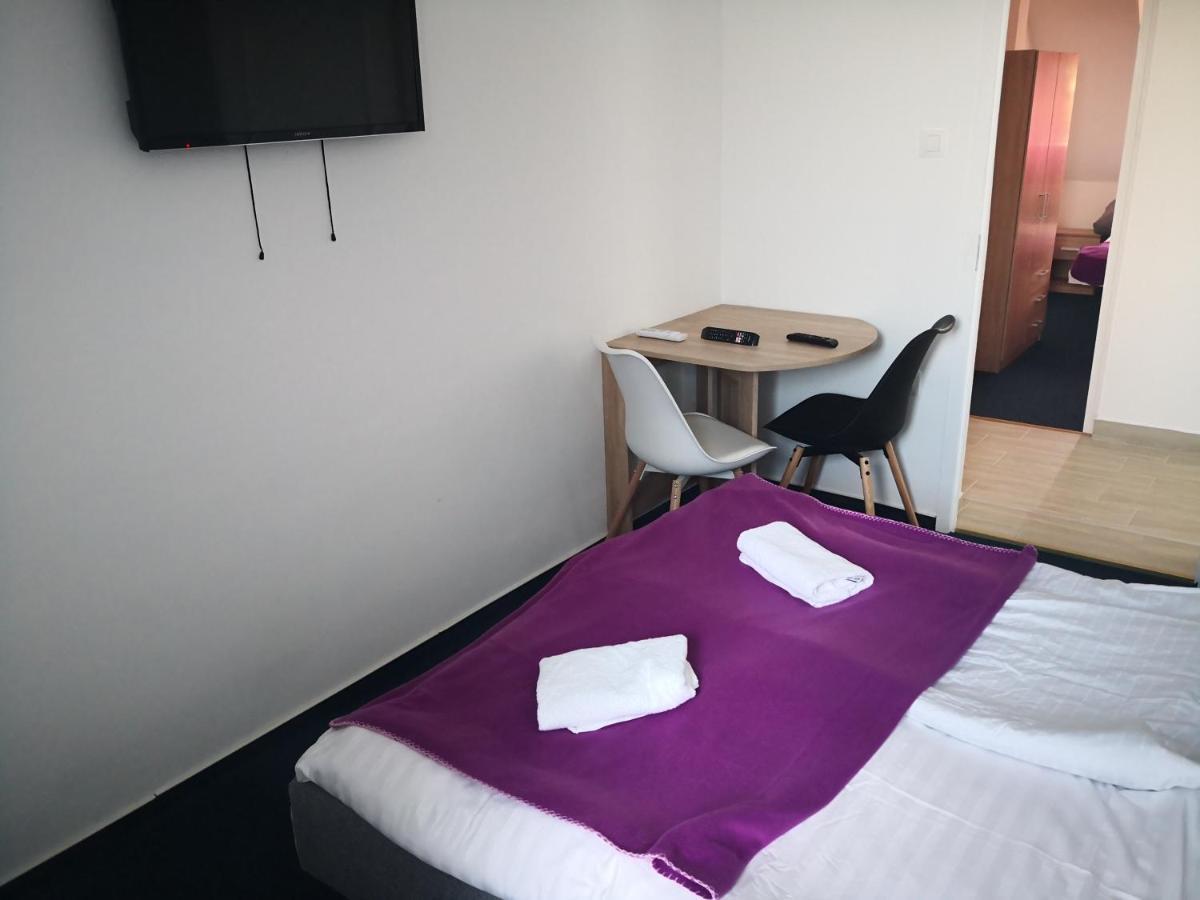 Thomas Panzio Bed & Breakfast Balatonfured Luaran gambar