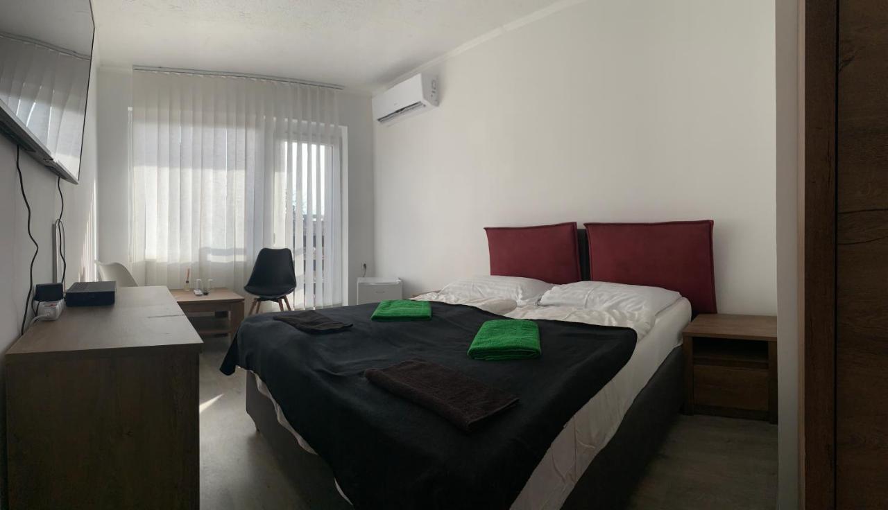 Thomas Panzio Bed & Breakfast Balatonfured Luaran gambar