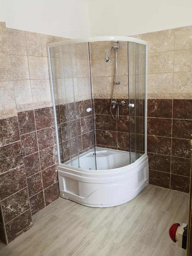 Thomas Panzio Bed & Breakfast Balatonfured Luaran gambar